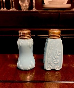 25+ Blue Milk Glass Salt and Pepper Shakers for sale | Updated Oct