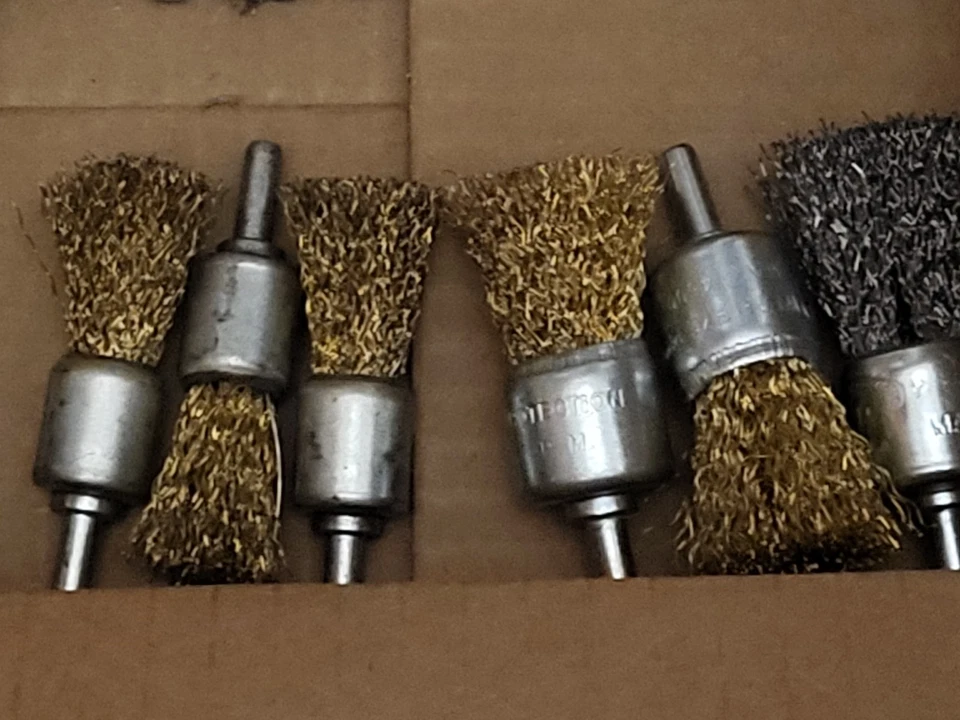 NEW RYOBI Wire Wheel Assortment Set (6-Piece) +19 EXTRA assorted brushes - Image 4 of 4