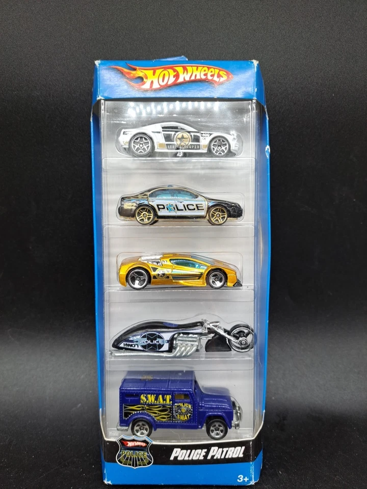 Hot Wheels 5 Pack 2010 Police Pursuit And 2007 Police Patrol - Image 2 of 4