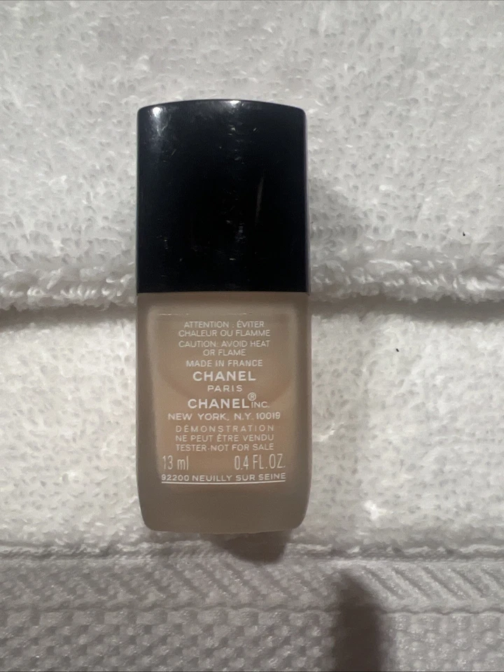 Chanel La Base Protectora y Alisadora 158.190 - En Caja 13 ml/0.4 fl oz Foto 2 de 3
