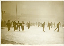 Paris December 1913, skating at the Buffalo velodrome vintage silver print,The bike