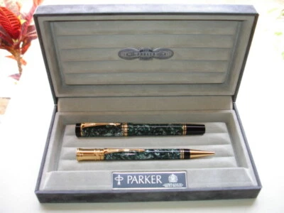 Parker Duofold Centennial Set Green Marble Gold 18K GT Ballpoint Fountain Pen - image 1 of 4