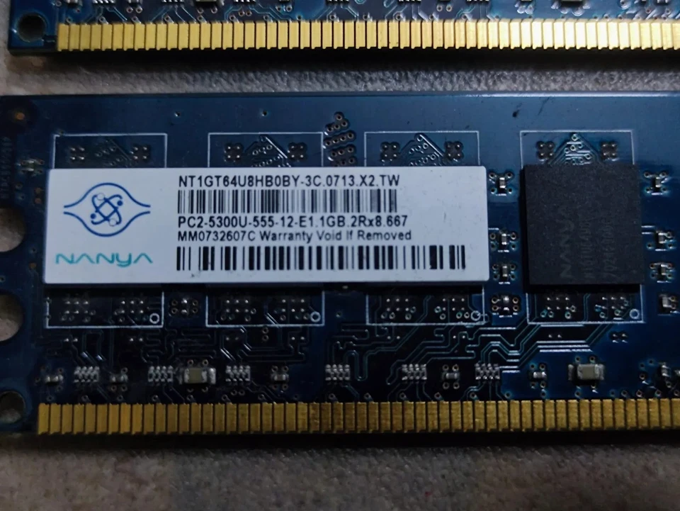 Nanya NT1GT64U8HB0BY-3C PC2-5300U-555-12-E1 667 MHz Desktop 1GB Memory RAM Good - Image 4 of 4