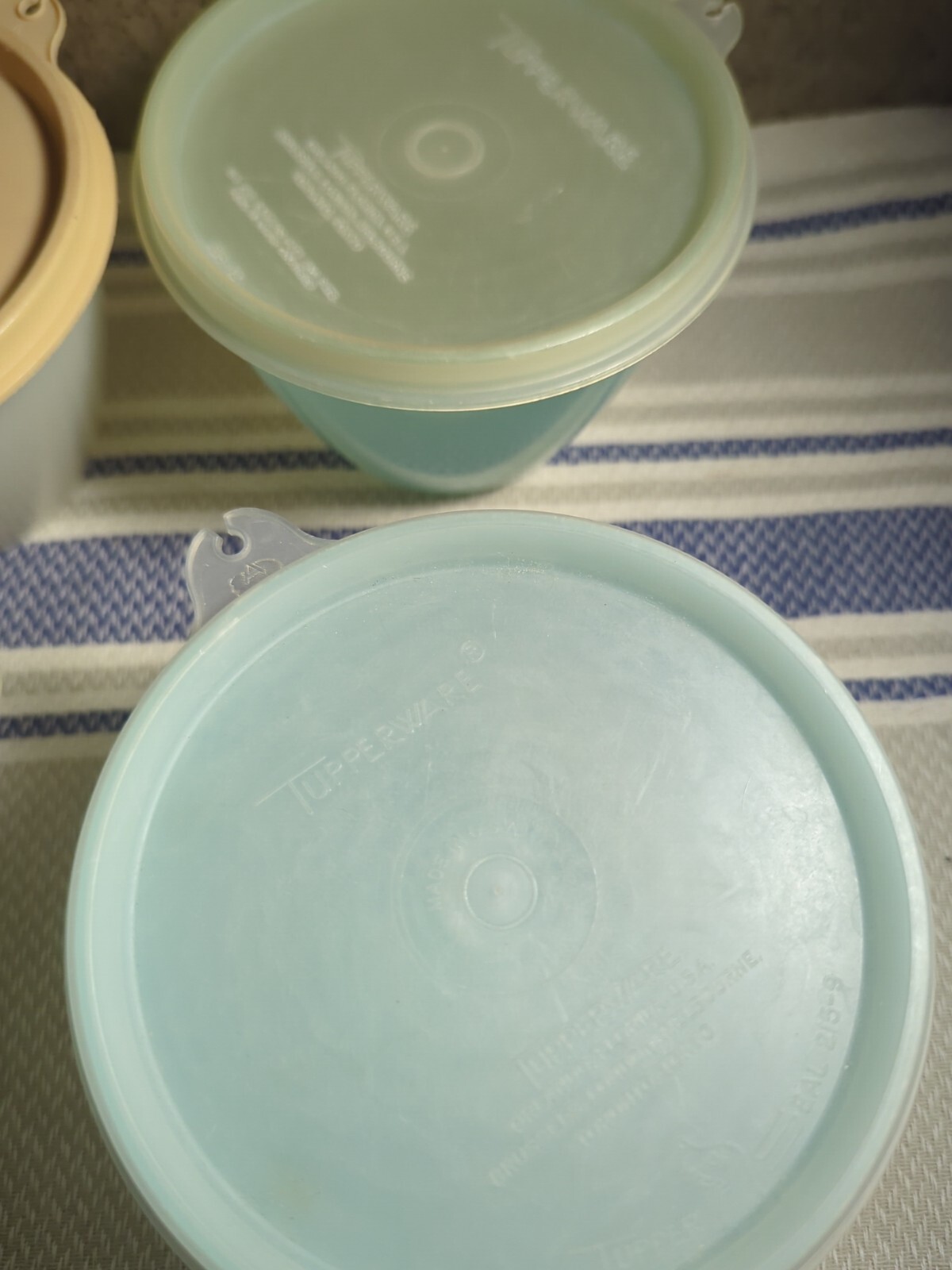 4 Vintage Tupperware Bowls 148 with LIDS 215 2 Sheer, 2 Pastel Blue