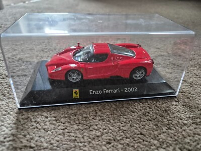 KLASSIKER 2002 ENZO FERRARI SPORT MODELLAUTO DIECAST SAMMLERSTÜCK MASSSTAB 1:43