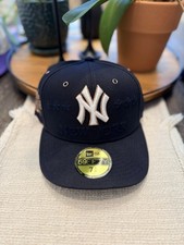 New Era New York Yankees 59Fifty Fitted Hat Cap 7 1/4 MLB Genuine Merchandise