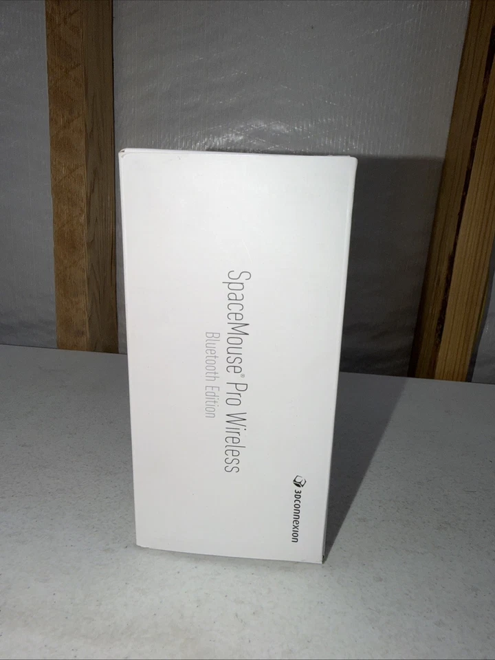 3Dconnexion SpaceMouse Pro Wireless Bluetooth Edition 3DX700119 - Image 4 of 4