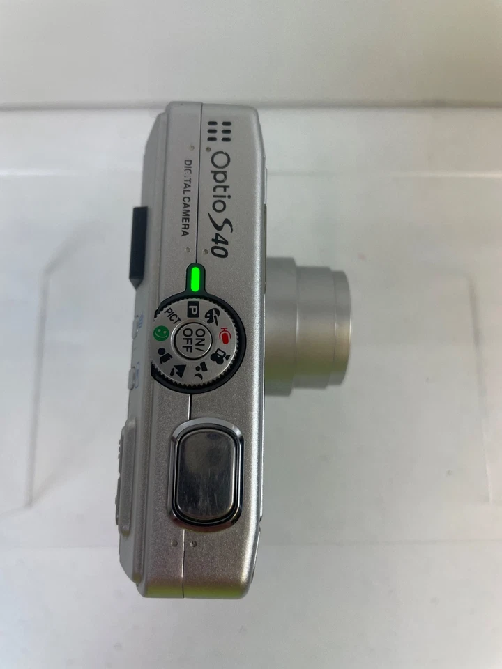 Pentax Optio S40 4MP Digital Camera with 3x Optical ZOOM Tested NO BATTERIES - Image 4 of 4