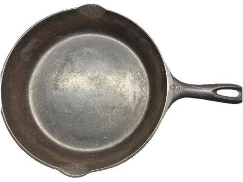 Lodge Vintage 10” Cast Iron Skillet Frying Pan Double Spouts Made In USA