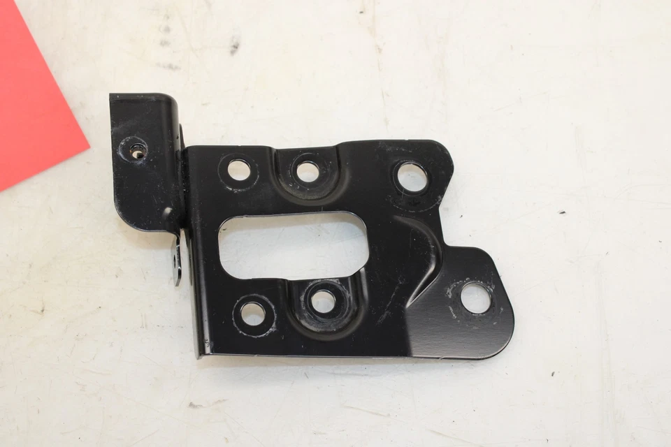 2014-2022 Infiniti Q50 Tie Bar / Retainer OEM MK18 - Image 3 of 4