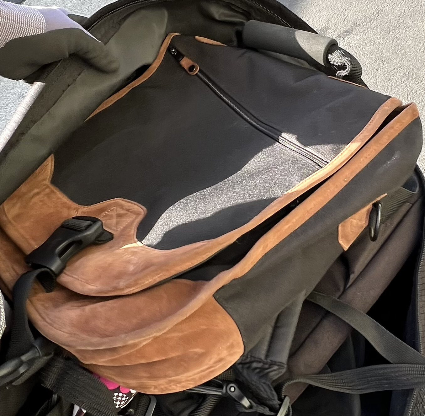 Kensington Laptop Case Messenger Bag Black Brown