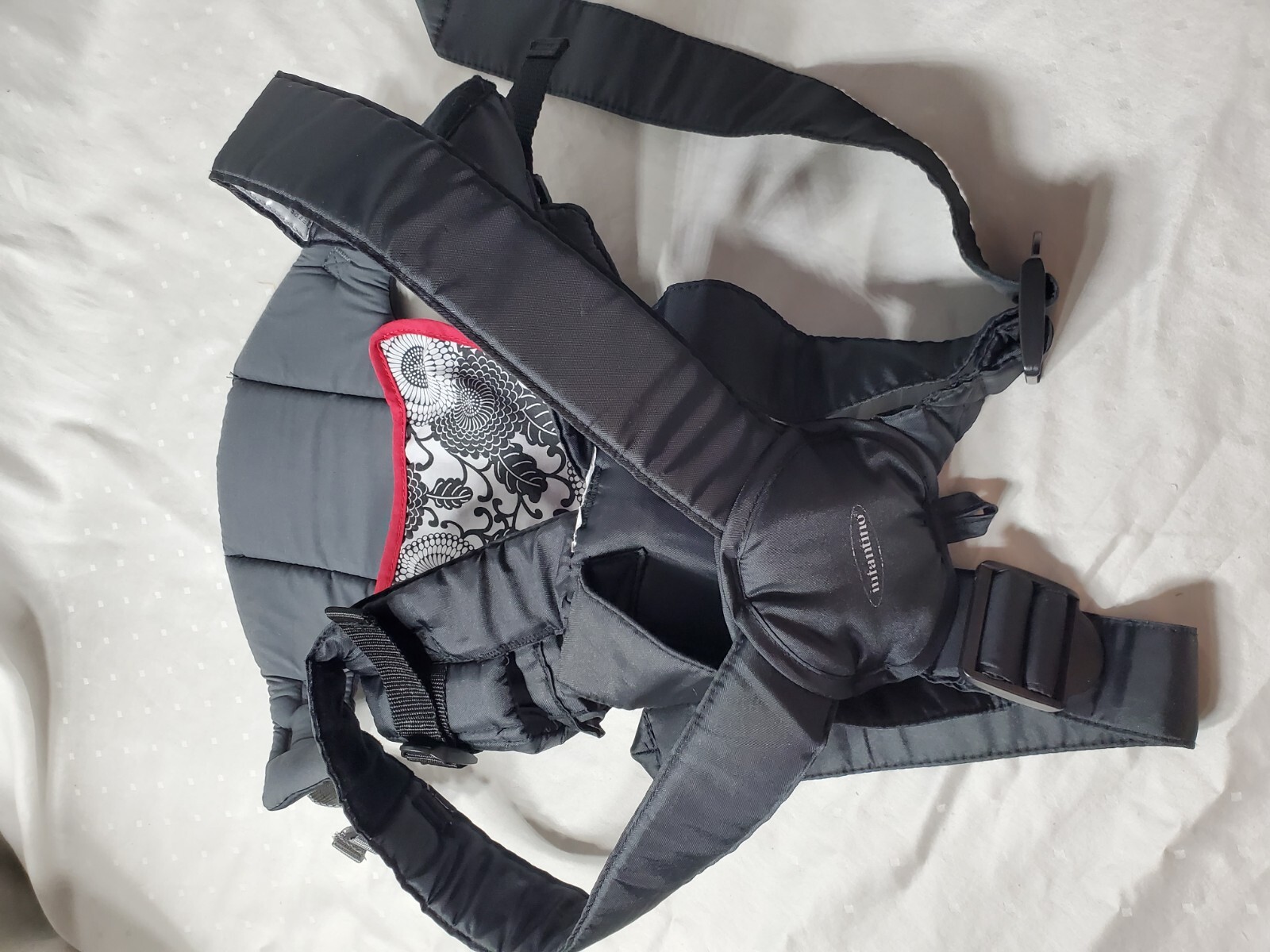 infantino baby carrier-image