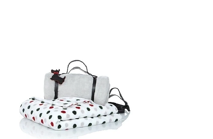 Fleece Polka Dot Blankets & Throws