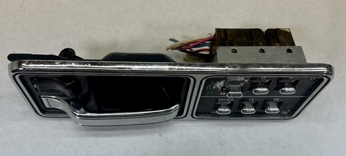 1984-96 Jeep Cherokee XJ Left Door Handle w/Pwr windows & Pwr Locks 8955002153 - Picture 2 of 16