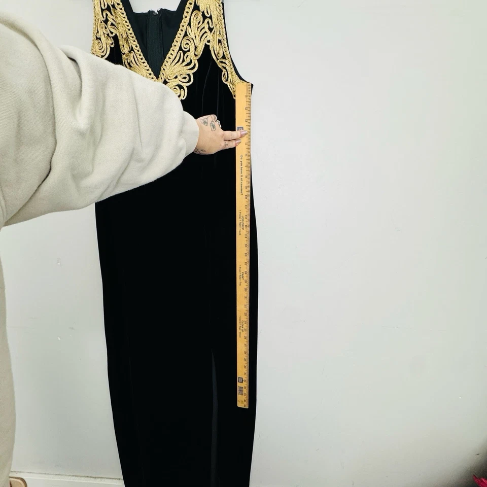 Betsy And Adam Black Sleeveless Gold Embroidered Evening Gown Women’s Size 18W - Image 4 of 4