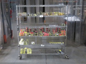 BLUE SEA WHOLESALE LOT OF ELECTRIC PARTS T263067