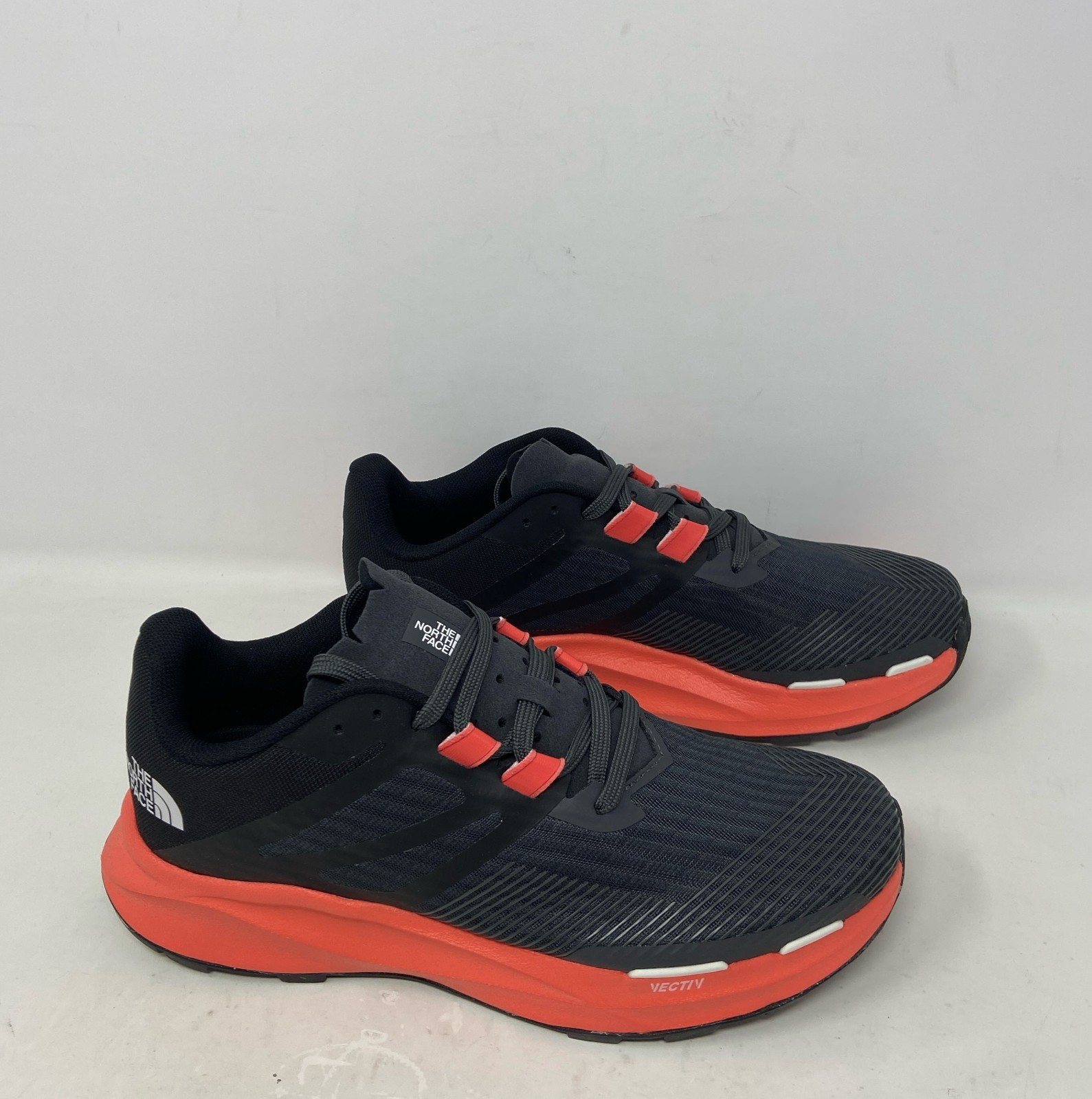 The North Face VECTIV Eminus Women’s Trail Running Shoe - Asphalt Grey - Size 9