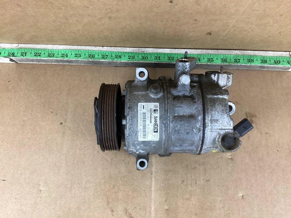 Volkswagen Jetta 2004-2018 compresor de aire acondicionado 1K0820808F OEM Foto 3 de 4