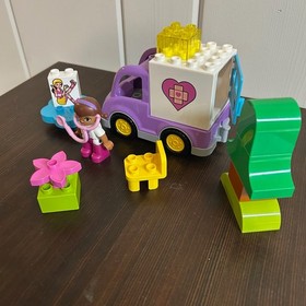 LEGO DUPLO: Rosie the Ambulance (10605)