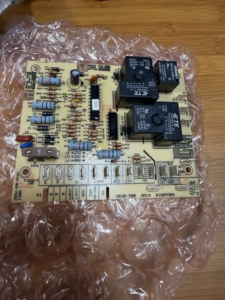 BRAND NEW GOODMAN OEM FAN CONTROL BOARD B1809904 OR B1809904S OEM 3814 - Image 2 of 4