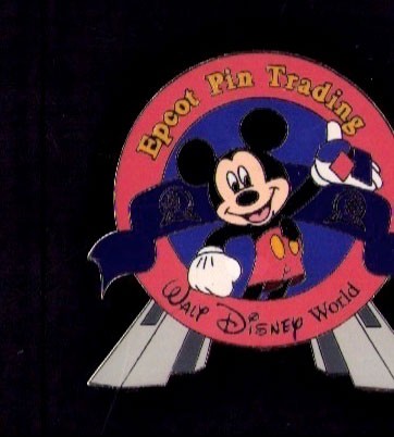 Disney Pin Epcot Trading 2000 Mickey Spaceship Earth Celebrate Pin