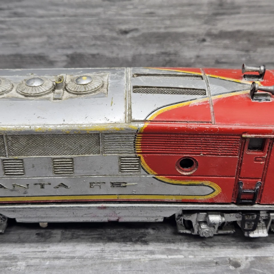 PARTS REPAIR Vintage Lionel Santa Fe 2343P F3 Diesel  Locomotive Train UNTESTED - Image 3 of 4