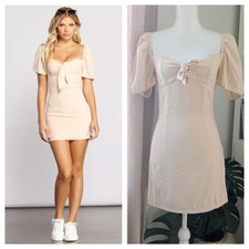 NWT Women's Keep It Sweet Puff Sleeves Sweetheart Peach Mini Dress Small