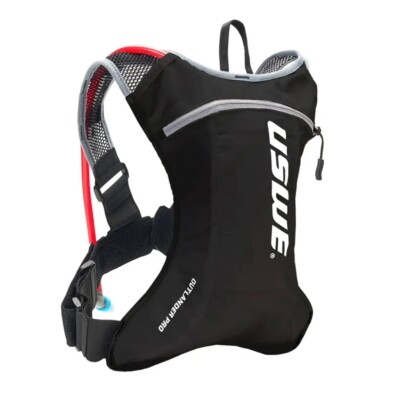 USWE OUTLANDER PRO - 2L Hydration. New With Tags