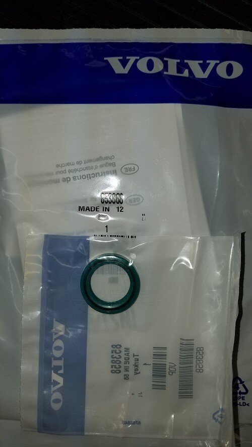 GENUINE 853868 925093 973593 VOLVO PENTA SHIFT SEAL, ORING GENUINE 853868 925093 973593 VOLVO PENTA SHIFT SEAL, ORING
