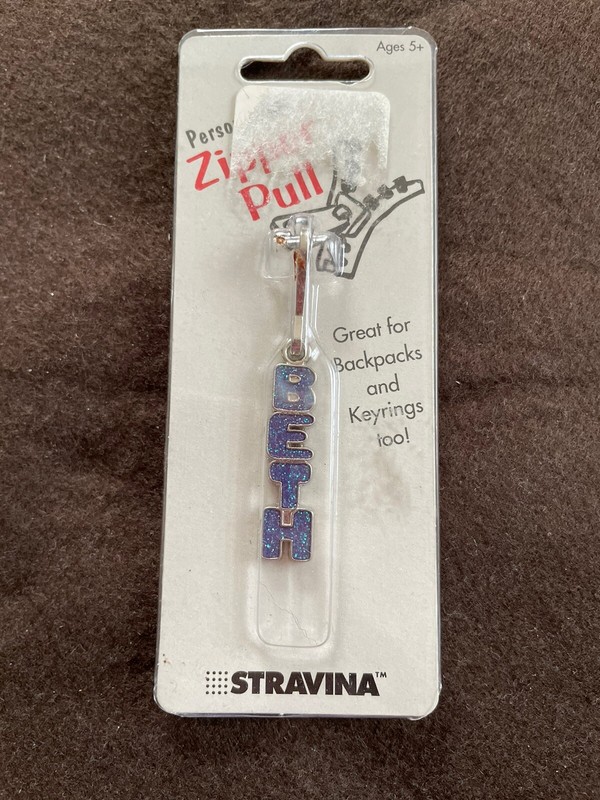 “Beth” Zipper Pull