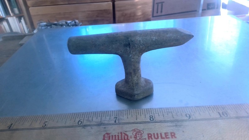 Cast Steel Manhole Cover LIFTER pocket size