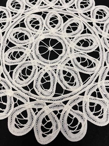 Lot Of 2 Doilies Round Crochet White Floral Table Decor 10" Dresser Dollies #2 - Picture 9 of 19