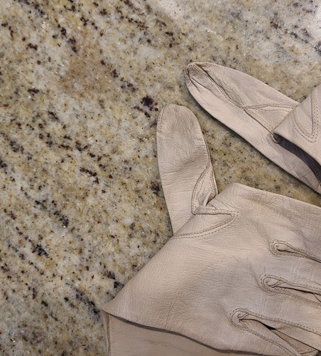 Vintage Womens Size S 6.5 Beige Leather Formal 13.5" Long Gloves Distressed - Imagen 9 de 14