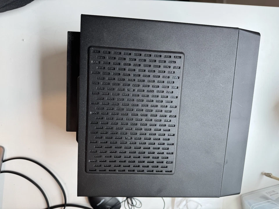 Cooler Master Elite 110 Mini-ITX PC Case - Image 3 of 4