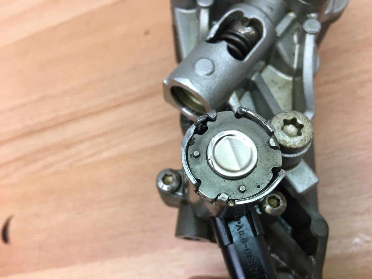 Mercedes W117 200 Benzin M270 Ölpumpe Ölförderpumpe Pumpe Motoröl  