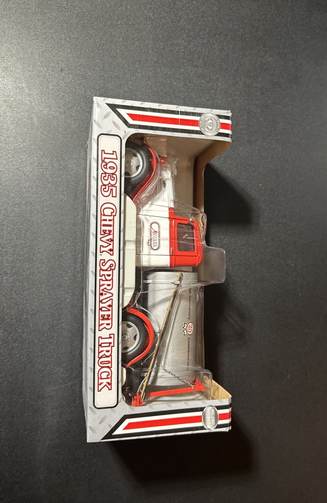 Asmark Crown Premiums 1935 Chevy Sprayer Truck 1/24 Die Cast Model Farm