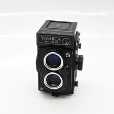 Yashica Mat-124G Twin Lens 80mm 3.5 Yashinon 6x6 1-1/500 TLR, Inoperable 777