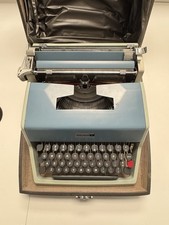 1960’s Olivetti Underwood 21 Typewriter Spain w/Cover Wood Case, Brushes *READ* thumbnail