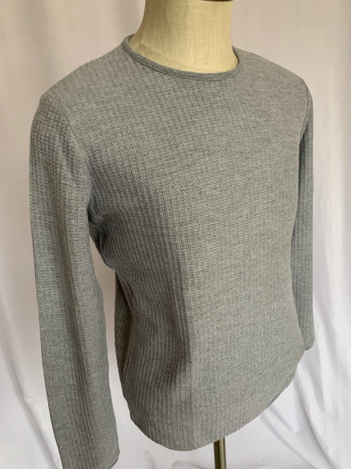 Suéter ZARA MAN Contemporáneo Tejido Waffle Gris Claro, Mediano Foto 2 de 4