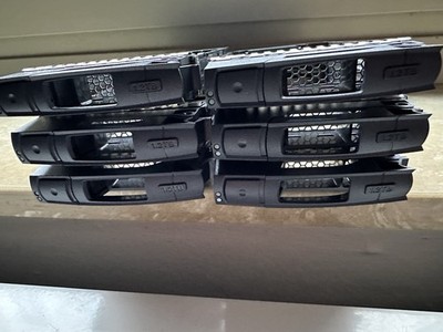 8x NetApp SAS SSD Festplatten Caddy Rahmen 2,5 Zoll