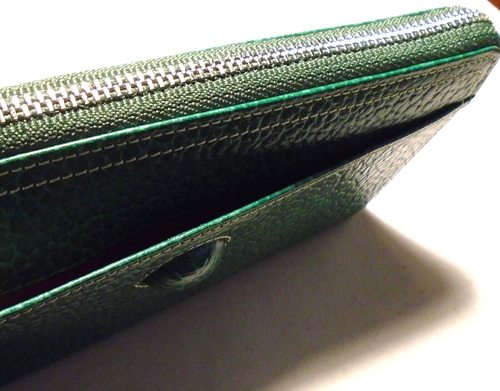NUEVA CARTERA CLUTCH KELLY VERDE COLMILLO CUERO GUIJARRO Cremallera - Imagen 4 de 5
