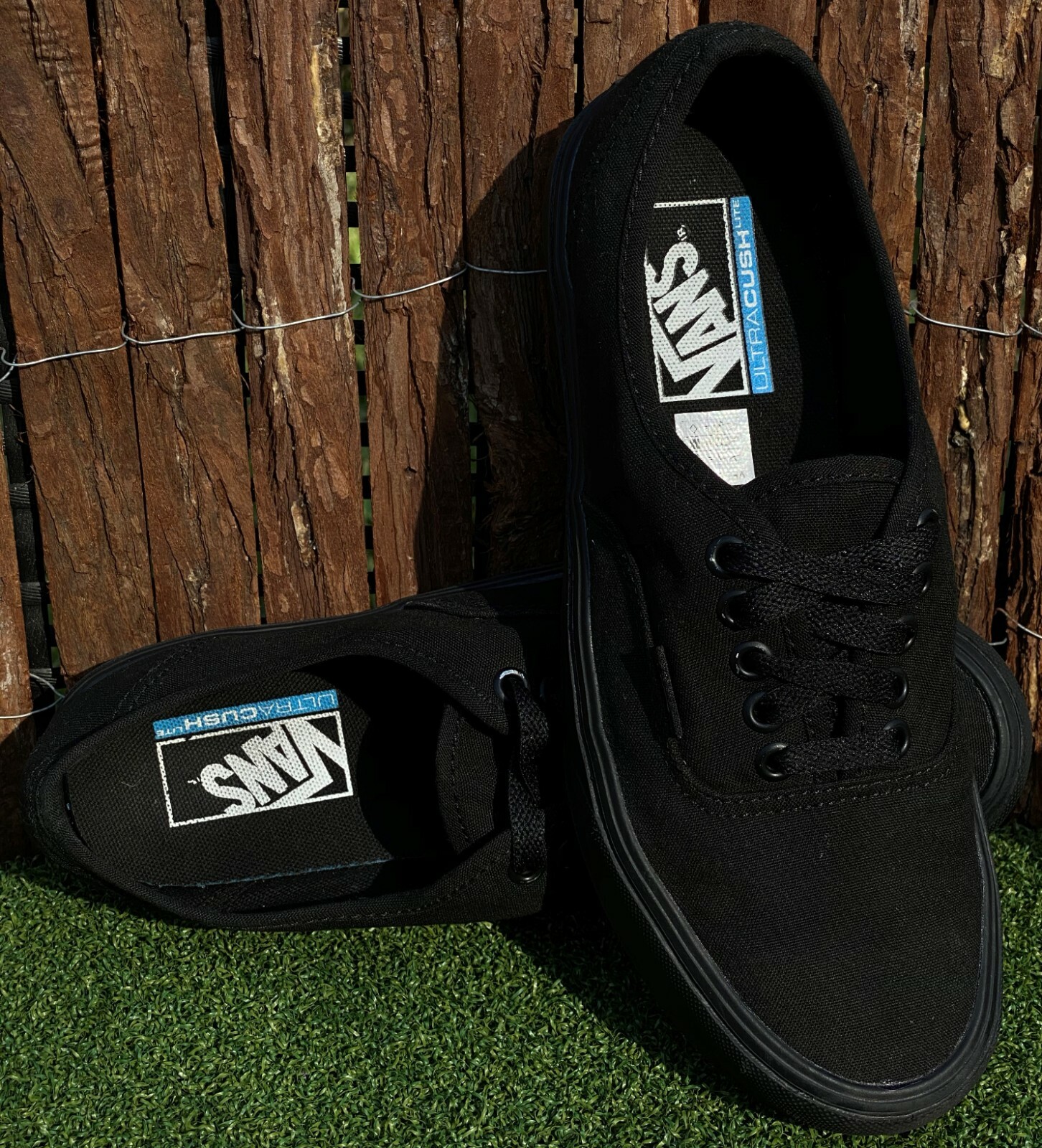 vans authentic black ultracush