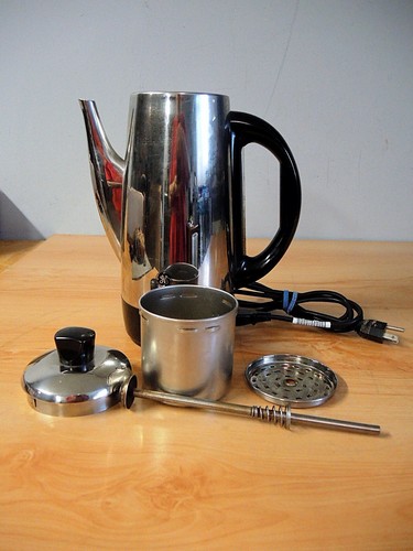 VINTAGE GE AUTOMATICSTAINLESS STEEL PERCOLATOR - 12 CUP - WORKS - Picture 3 of 11