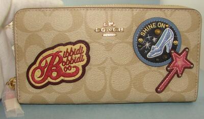 DISNEY X COACH ACCORDION ZIP CINDERELLA WALLET SIGNATURE  display picture 1