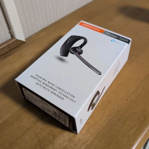 PLANTRONICS Poly Voyager 5200 Bluetooth Headset 4-Mic Noise Cancelling DSP - Picture 1 of 7