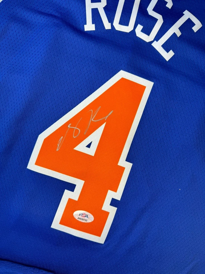 DERRICK ROSE SIGNED NEW YORK KNICKS NBA SWINGMAN JERSEY BULLS MVP  w/ COA PSA - Image 3 of 4