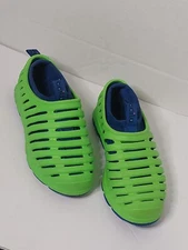 CCILU  Lime Green & Blue Summer Swim Shoes  Youth 12  Removable Insole PreOwned 