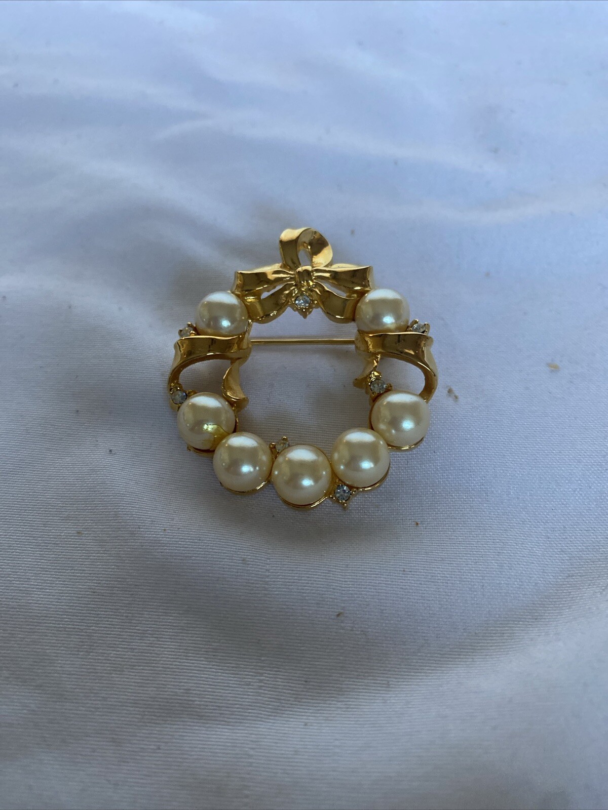 Vtg  Signed Richelieu Gold tone Faux Pearl Deco W… - image 16