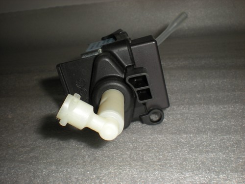 OEM Delonghi Nespresso Lattissima One EN510B Machine Ulka E EN4FM Water Pump - Picture 7 of 7