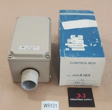 *BRAND NEW IN FACTORY BOX* Idec AGA210Y Control Box Type AGA 65Z20 + Warranty!